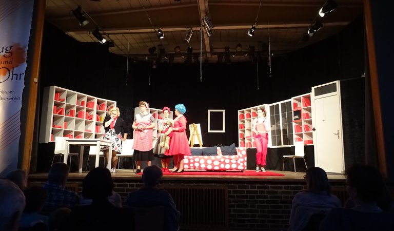 2018-04-12-13-14-Theater-Kanapee20