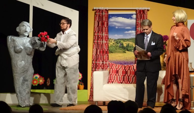 2019-04-05-Theater-Kanapee10